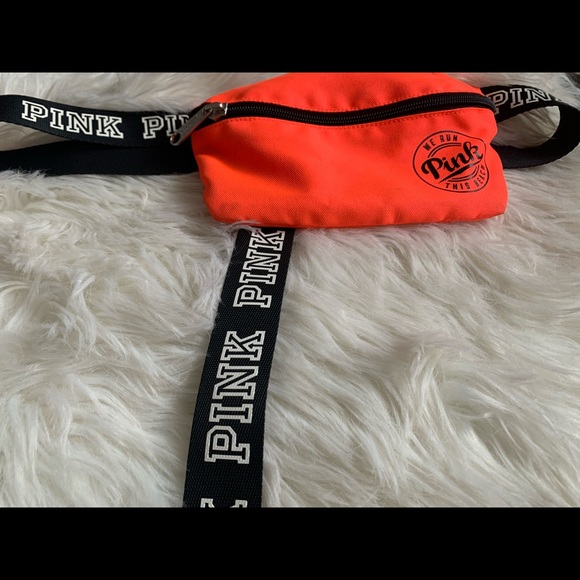 Bright hot pink Fannypack - Picture 7 of 7